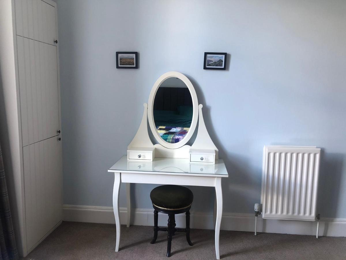 Beautiful Double Room In Idyllic West End Townhouse — Photos 3